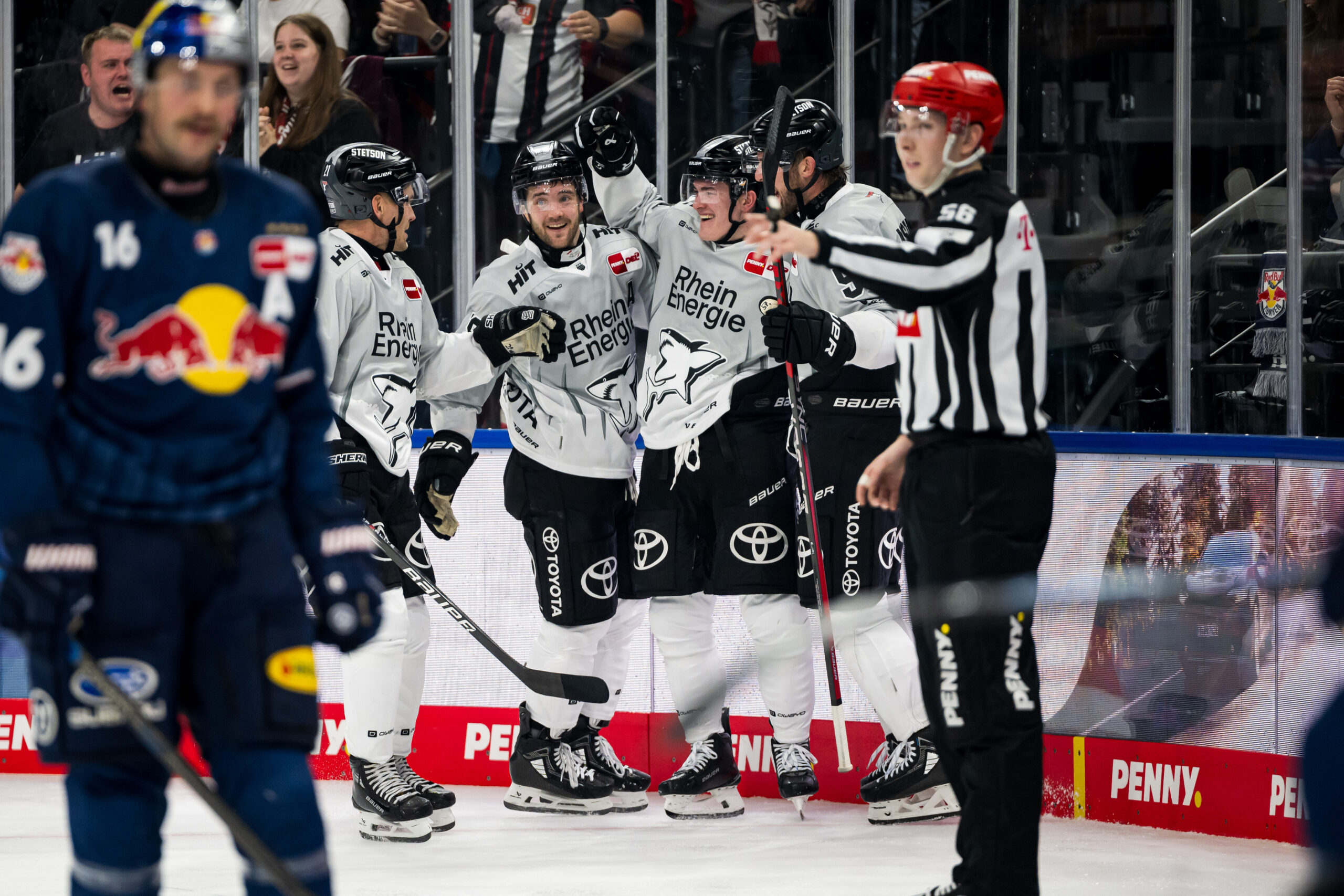 6:4 away win in Munich – Justin Schütz scores a four-pack at his old place of work